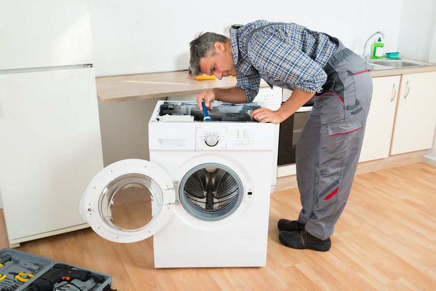 Стиральная машина не сливает воду Какие причины если стиральная машина не греет воду
